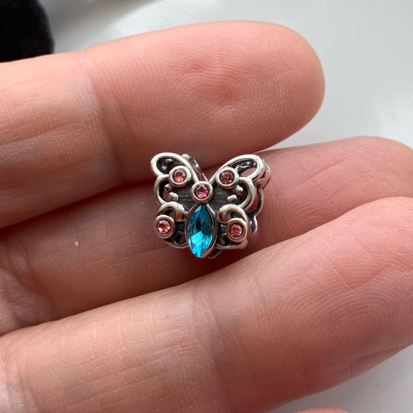 NEW🦋925 Sterling Silver Butterfly Charm - Picture 8 of 8